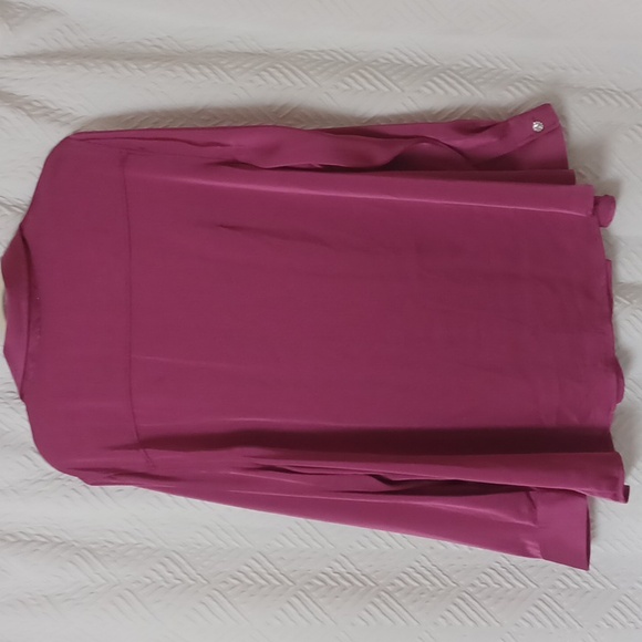 Fuscia Silk-Satin Blouse with Glass & Rhinestone Buttons Plus sz. 3X - Picture 5 of 5